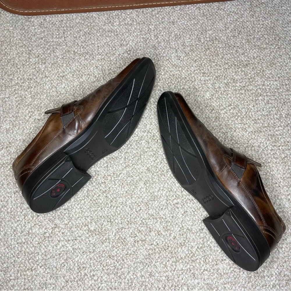 Ecco leather slip on loafers